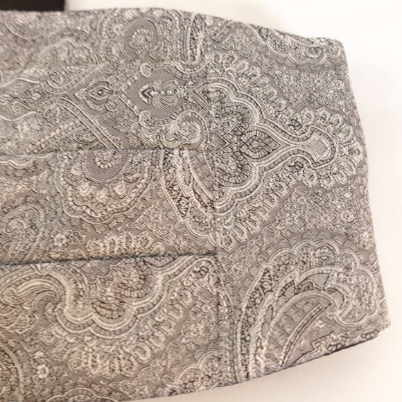 Cummerbund Mens Gray White Tuxedo Belt OS Paisley Elastic Pleated‎ Gold Buckle - Picture 5 of 10